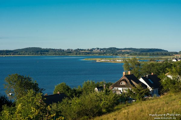 Häuser und Hafen von Gager, Rügen, Deutschland