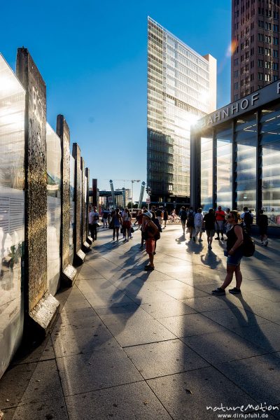 Reste der Berliner Mauer, Bahnhof Potsdamer Platz, Berlin, Deutschland