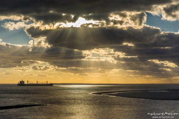 Sonnenuntergang über dem Meer, Hohes Riff, Borkum, Deutschland