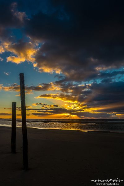 Sonnenuntergang über dem Meer, Hohes Riff, Borkum, Deutschland