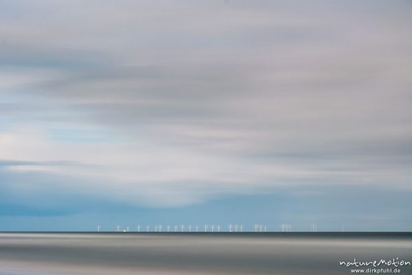 Offshore-Windpark Riffgat, Blick vom Nordstrand, lange Belichtungszeit, Borkum, Deutschland