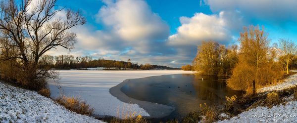 Göttinger Kiessee, nahezu zugefroten, Göttingen, Deutschland