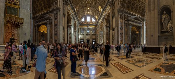 Petersdom, Innenraum, Besucher, Rom, Italien