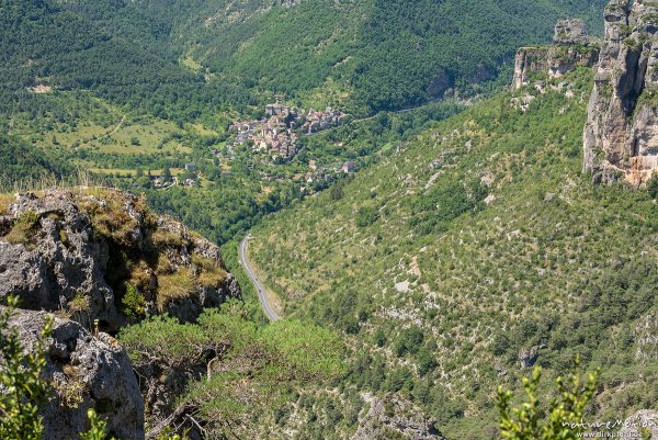 Blick auf Peyreleau, Tal der Jonte, Felswanderung Schluchtenwelt bei le Rozier, Gorges de la Jonte, Le Rozier, Frankreich