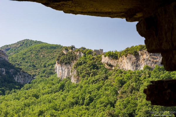 Burgruine, Tal des Aigue Brun, Bonnieux - Provence, Frankreich