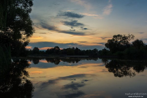 Flusslauf der Werra, Abendstimmung, Eschwege, Deutschland