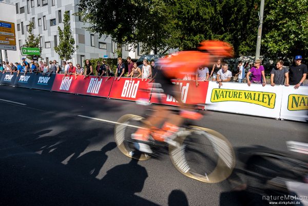 Deutschlandtour 2019, 2. Etappe Marburg - Göttingen, 1. Durchfahrt Zielgerade, Göttingen, Deutschland