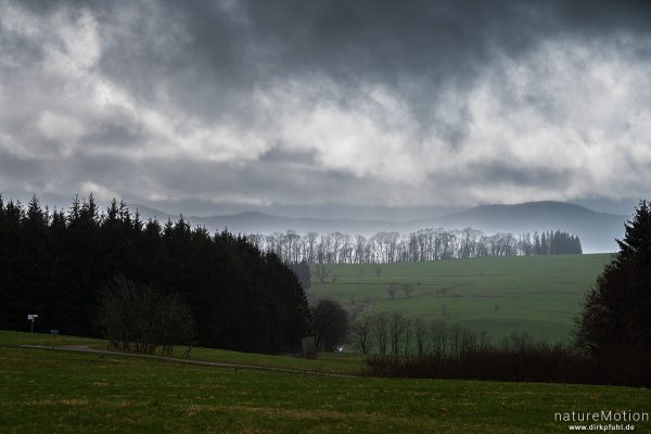 Regenwolken, Ehrenberg (Rhön), Deutschland