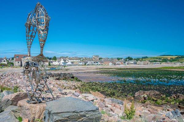 Delfine, Metallskulptur an der Strandpromenade, Stonehaven, Schottland