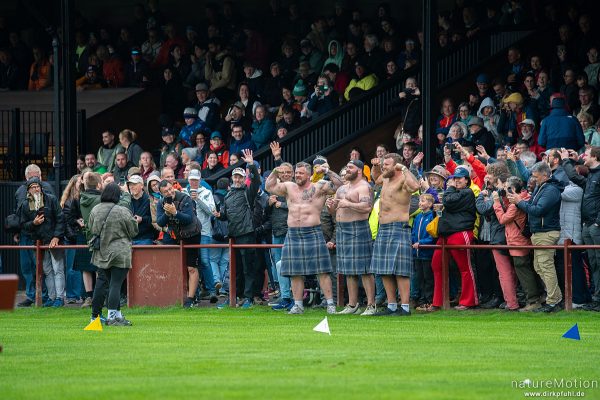 Vorbereitung der Heavies, Highland Games Inverness, Inverness, Schottland