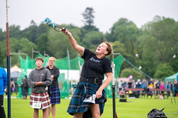 Weight for height oder Weight over bar, Frauenwettbewerb, Highland Games Inverness, Inverness, Schottland