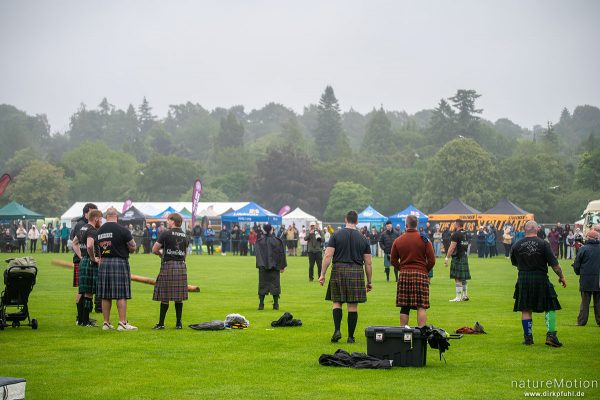 Tossing, Baumstammwerfen, Männerwettbewerb, Highland Games Inverness, Inverness, Schottland