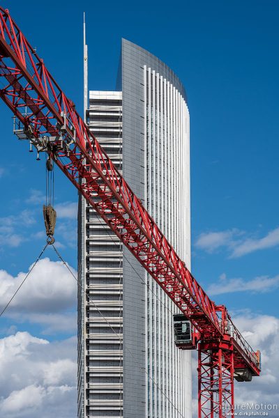 Stadtansichten: Hochhäuser, Fassaden, Gebäudeteile, Skyline Garden, Skyline Plaza, Frankfurt a.M., Deutschland