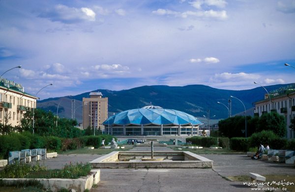 Kuppelbau des mongolischen Staatszirkus, Ulaanbaatar - Ulan Bator, Mongolei