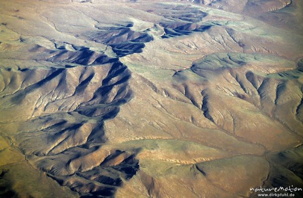 Höhenzüge in der Steppe, Relief der Landschaft, Changai, Mongolei