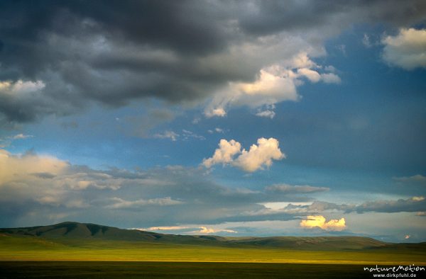 Steppe im Abendlicht, südlich von Chatgal, Chatgal, Mongolei