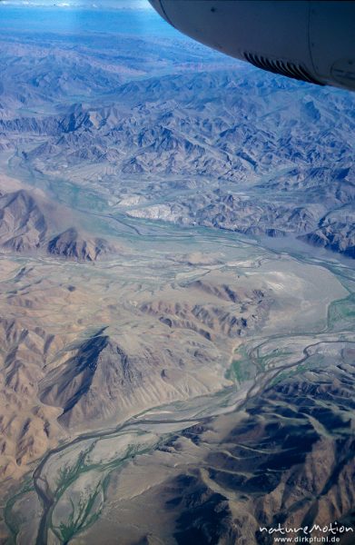 Steppe und Gebirge, Luftaufnahme mit Propeller, Changai, Mongolei