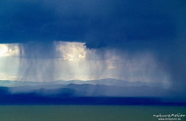 Gewitter über dem Char Us Nuur, Altai - Gebirge, Mongolei