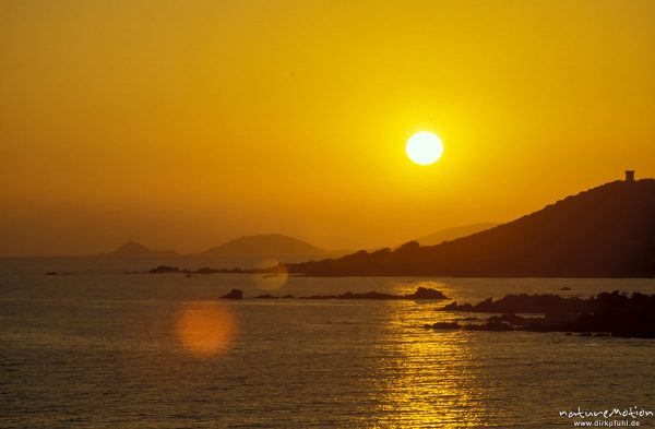 Sonnenuntergang am Meer, Genuesenturm, Ponte de Sette Nave, Korsika, Frankreich