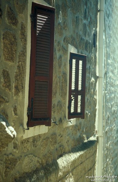 Fenster, Fensterläden, Altstadt, Sartene, Korsika, Deutschland